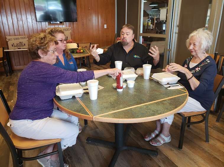 Vicky, Wendy, Chip & Jo enjoy lunch at Lane Southern Orchards