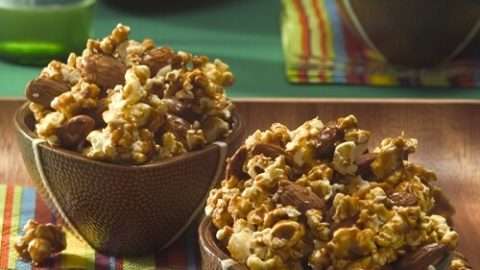 Caramel – Nut Popcorn Crunch