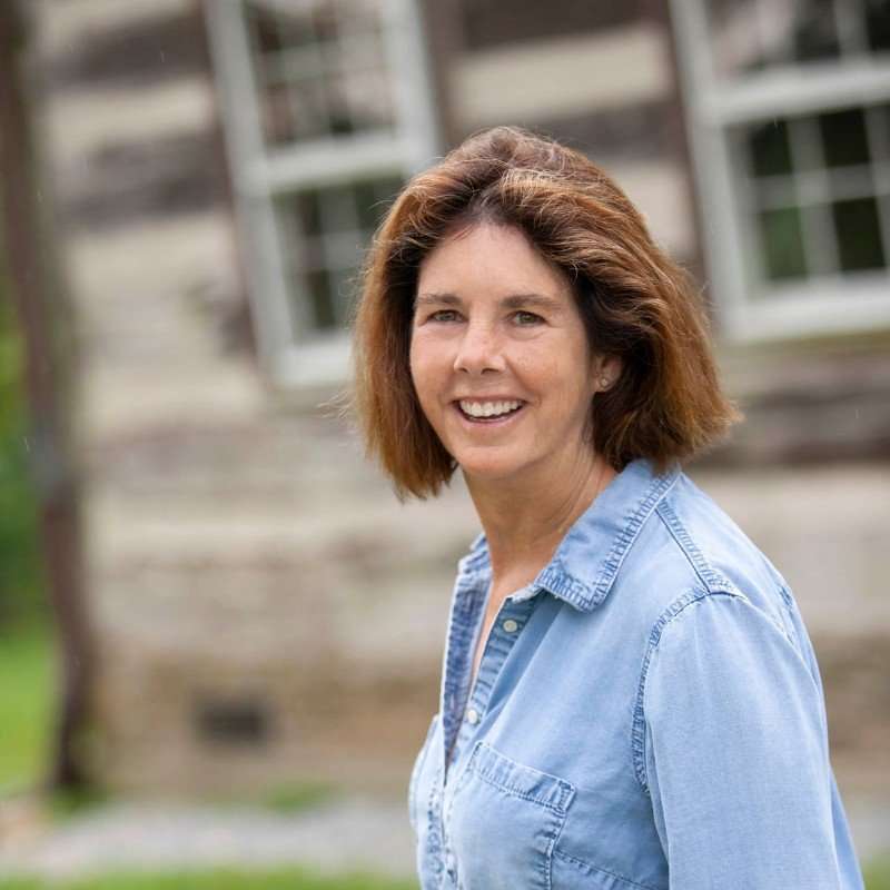 Headshot of Laura Freeman, Founder and Chairwoman of Mt. Folly Enterprises