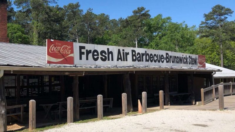 Fresh Air BBQ storefront in Jackson, GA.