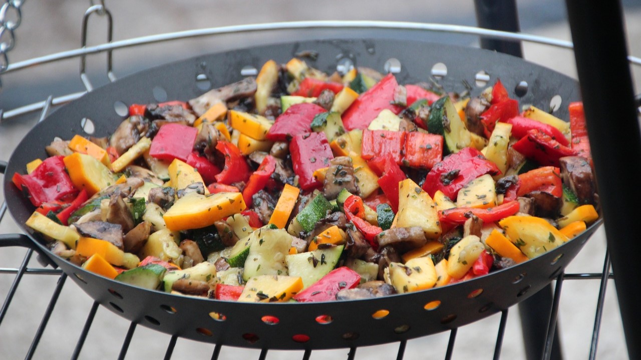 Mixed vegetables on a grill.