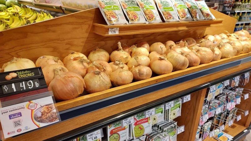 Shuman Farms' Vidalia Onions display.