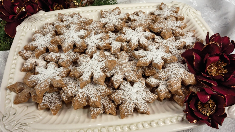 Chirsmas Cinnamon Cookies on decorative holiday plate. 