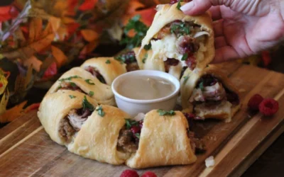 Flavor Of The Week: Thanksgiving Leftovers Pull Apart Ring