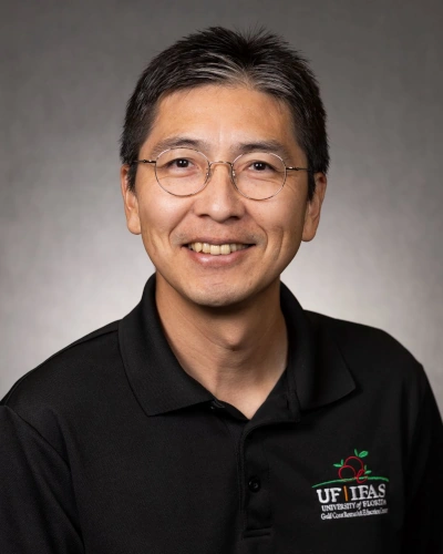 Shinsuke Agehara, associate professor of horticultural sciences at the UF/IFAS Gulf Coast Research and Education Center (GCREC), and lead investigator of the new study. Courtesy, UF/IFAS photography.