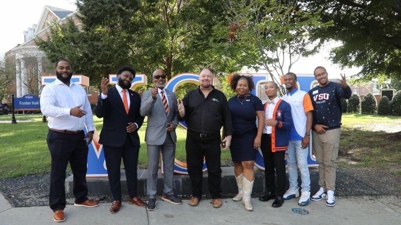 Where The Food Comes From host Chip Carter with memebers of Virginia State University.