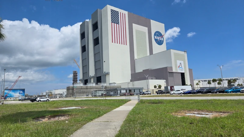 Outside of massive space vehicle assembly building. 