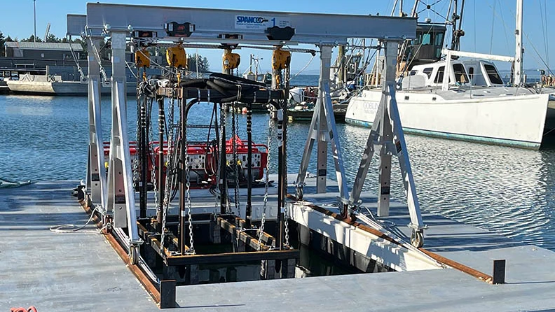 Custom seabed vibrating machine.